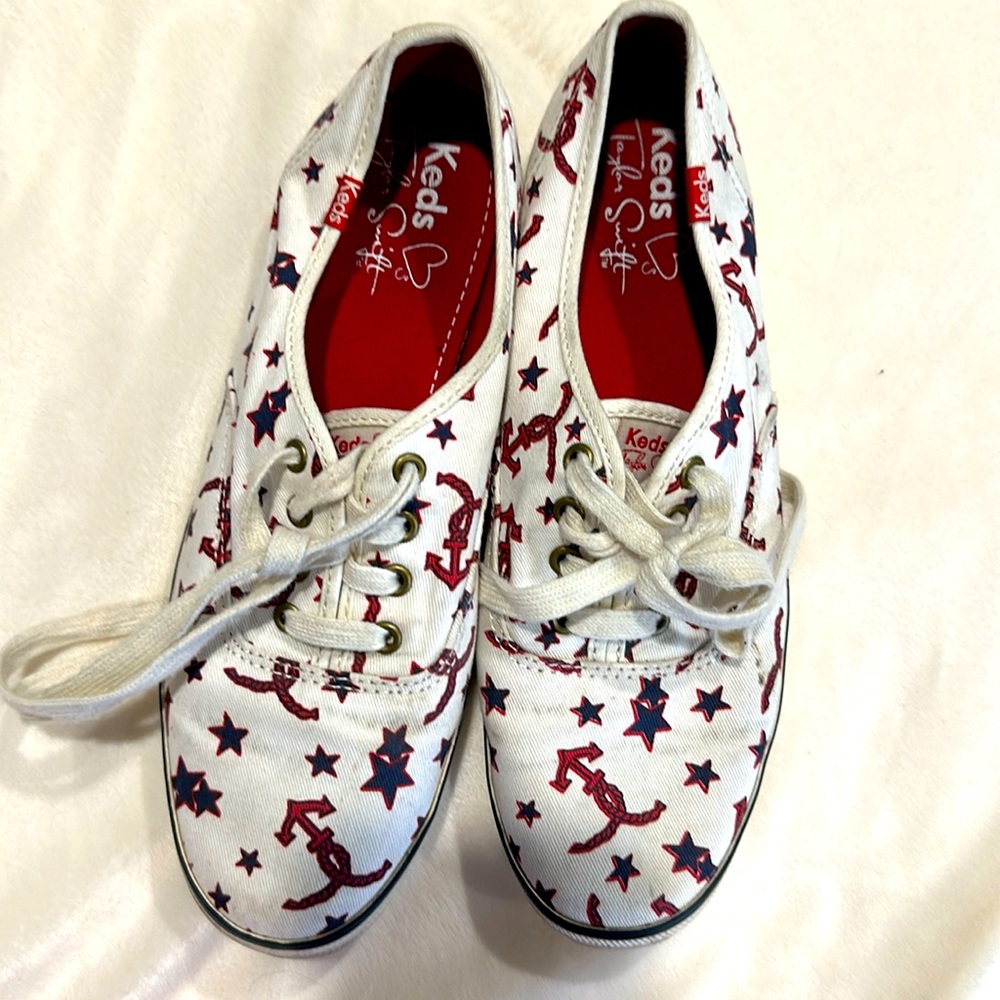 Taylor Swift Keds size 8